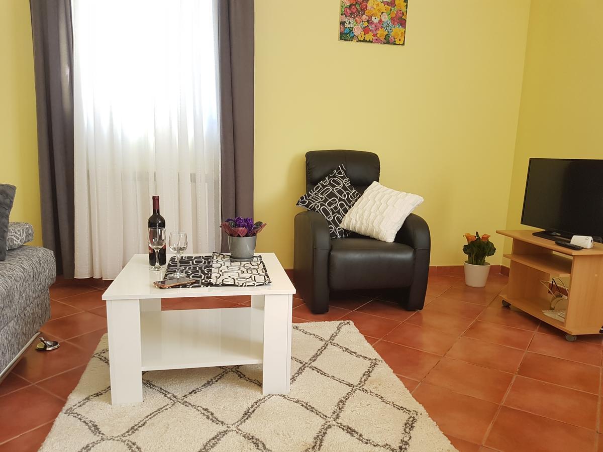 Apartments Ella Rovinj Kültér fotó
