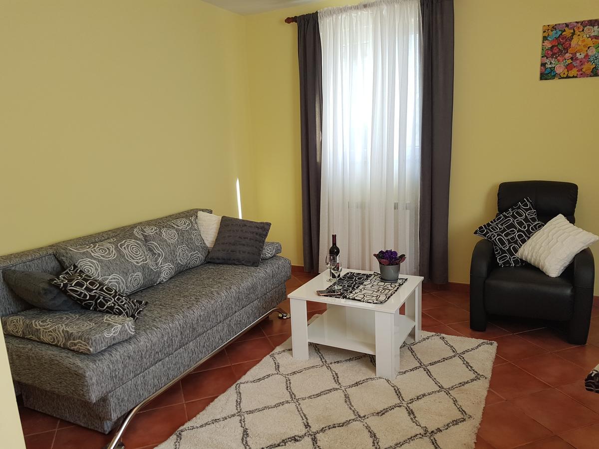 Apartments Ella Rovinj Kültér fotó