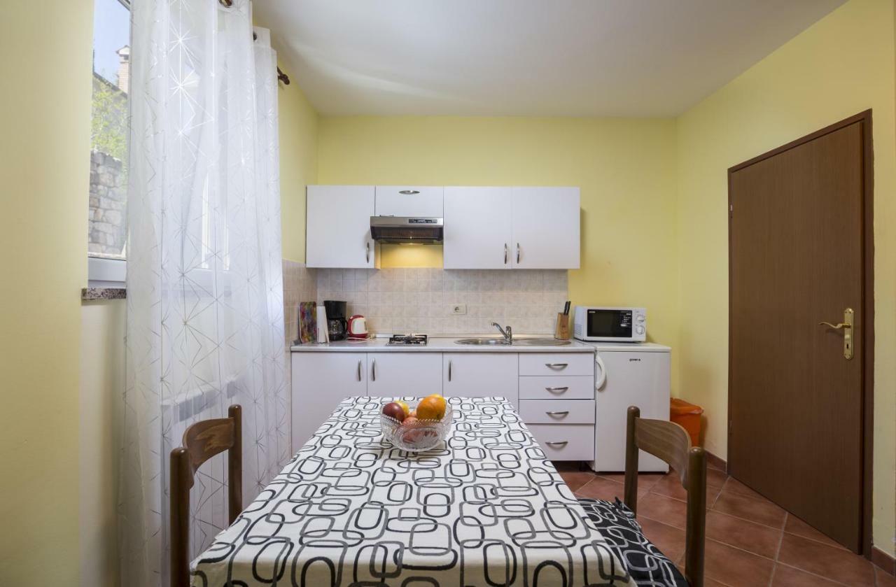 Apartments Ella Rovinj Kültér fotó