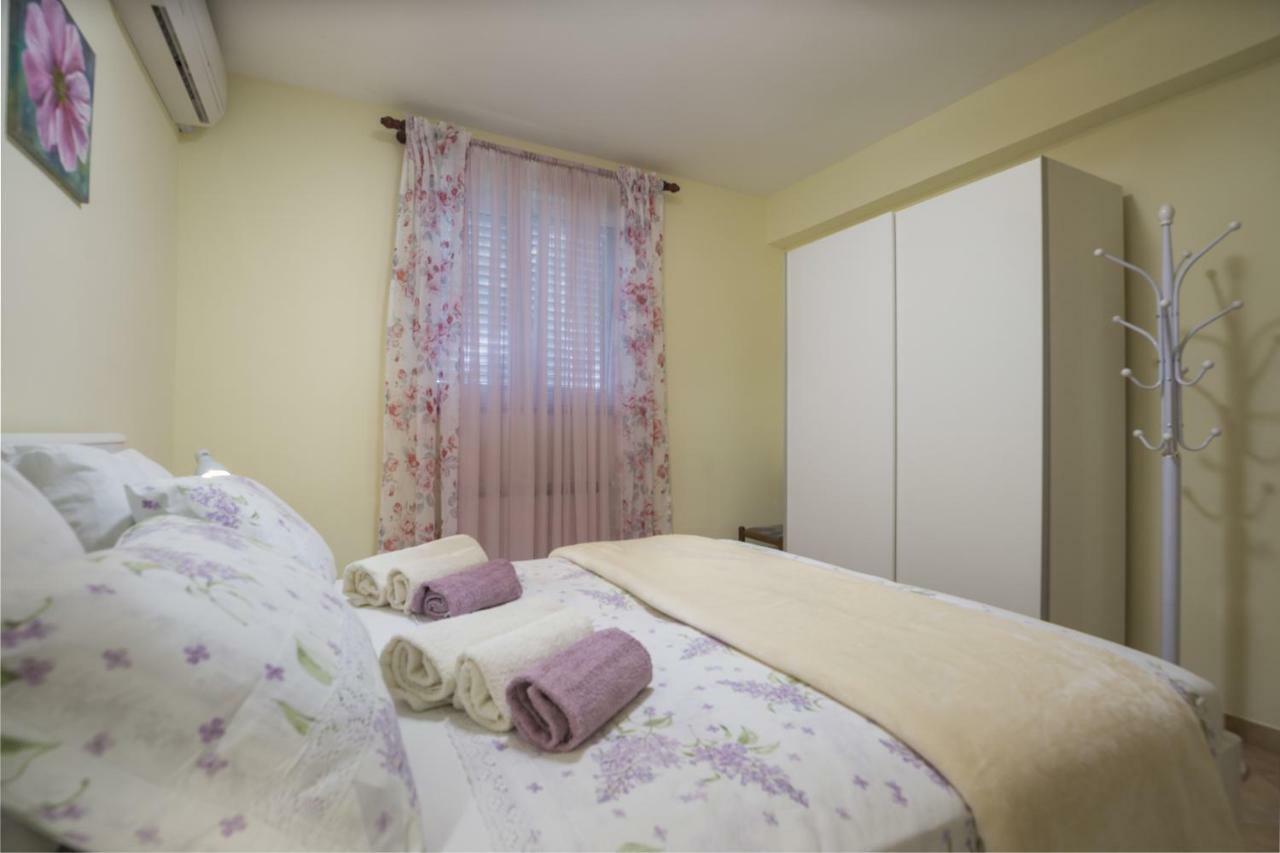 Apartments Ella Rovinj Kültér fotó